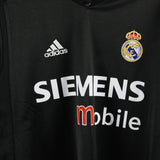 Real Madrid 2004-05 Raul Away Kit   (M)