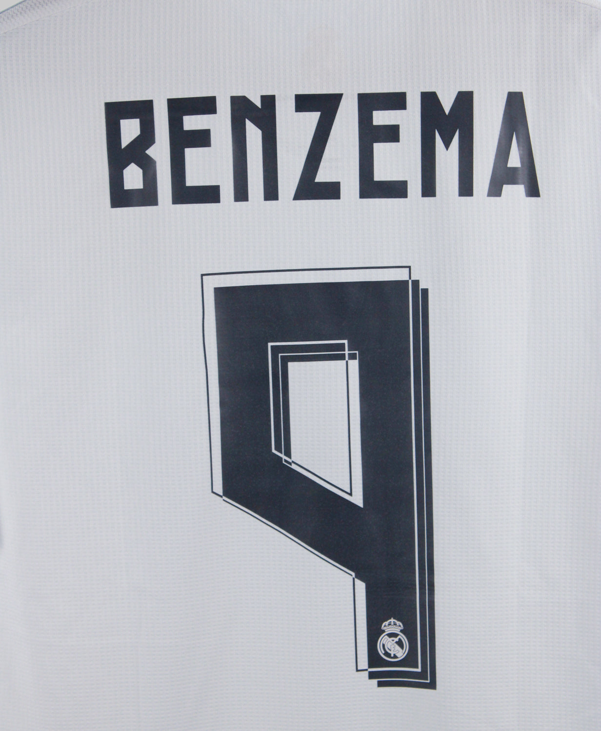 Real Madrid 2015-16 Benzema Home Kit   (XL)