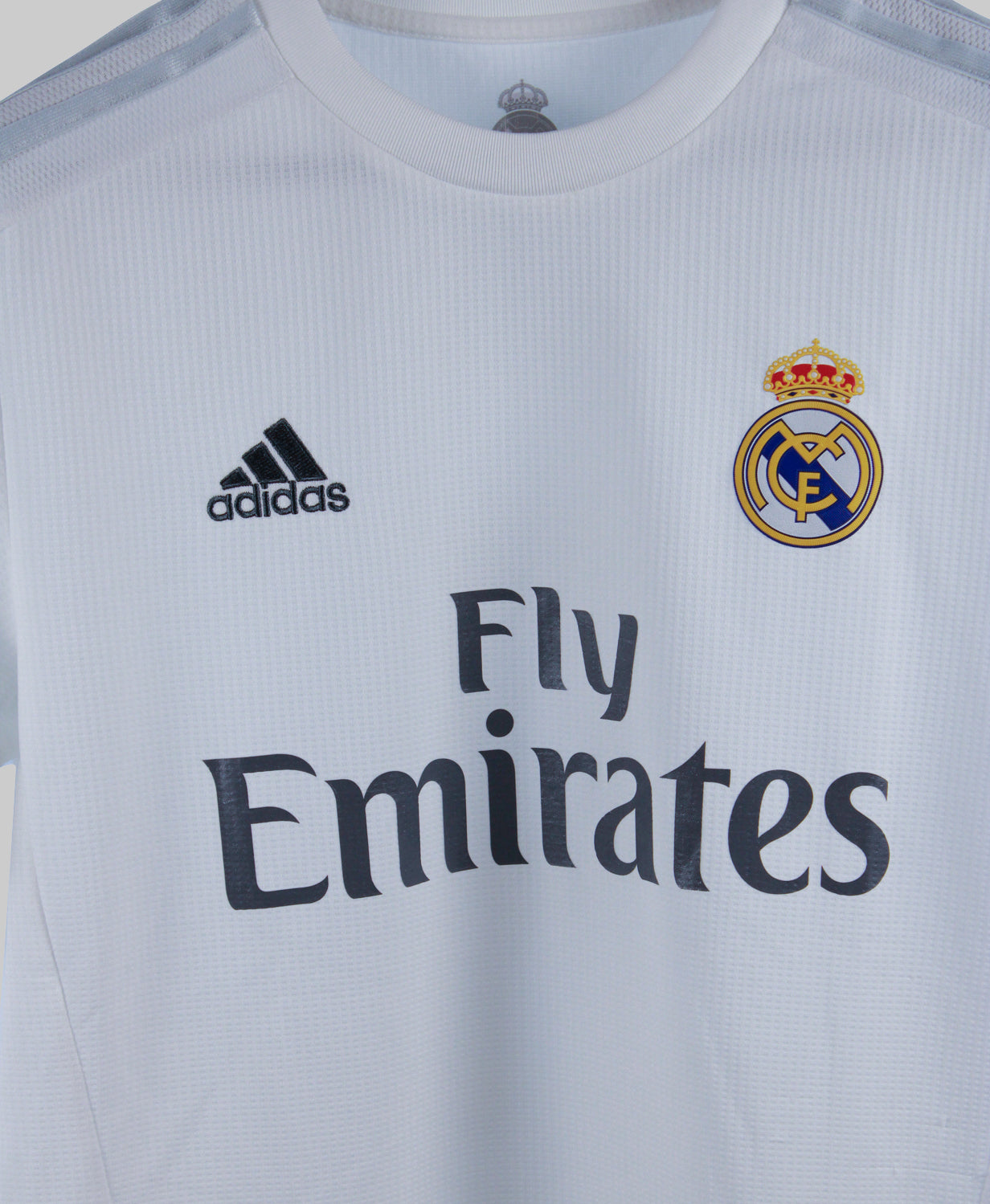 Real Madrid 2015-16 Benzema Home Kit   (XL)