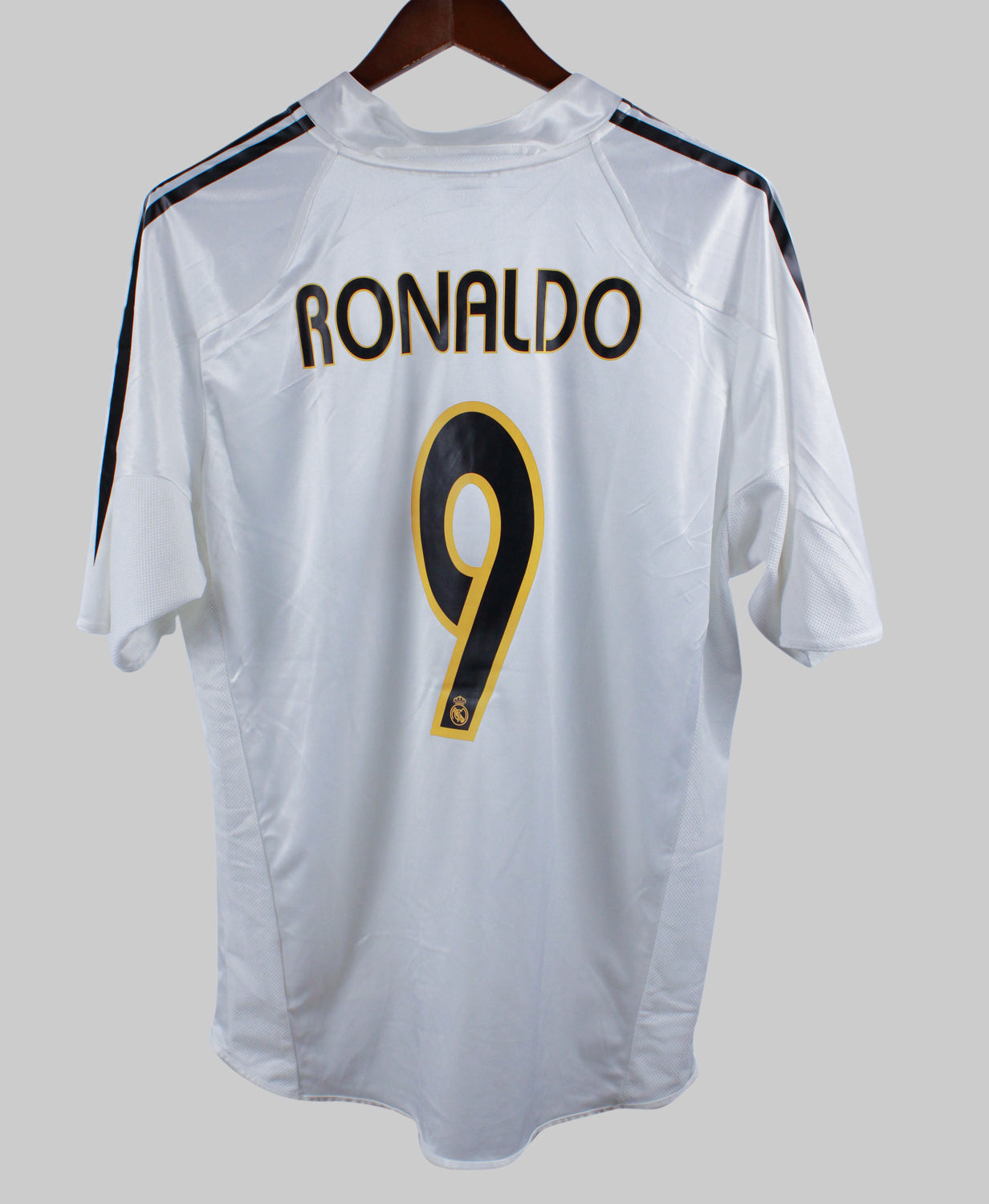 Real Madrid 2004-05 Ronaldo Home Kit   (XL)