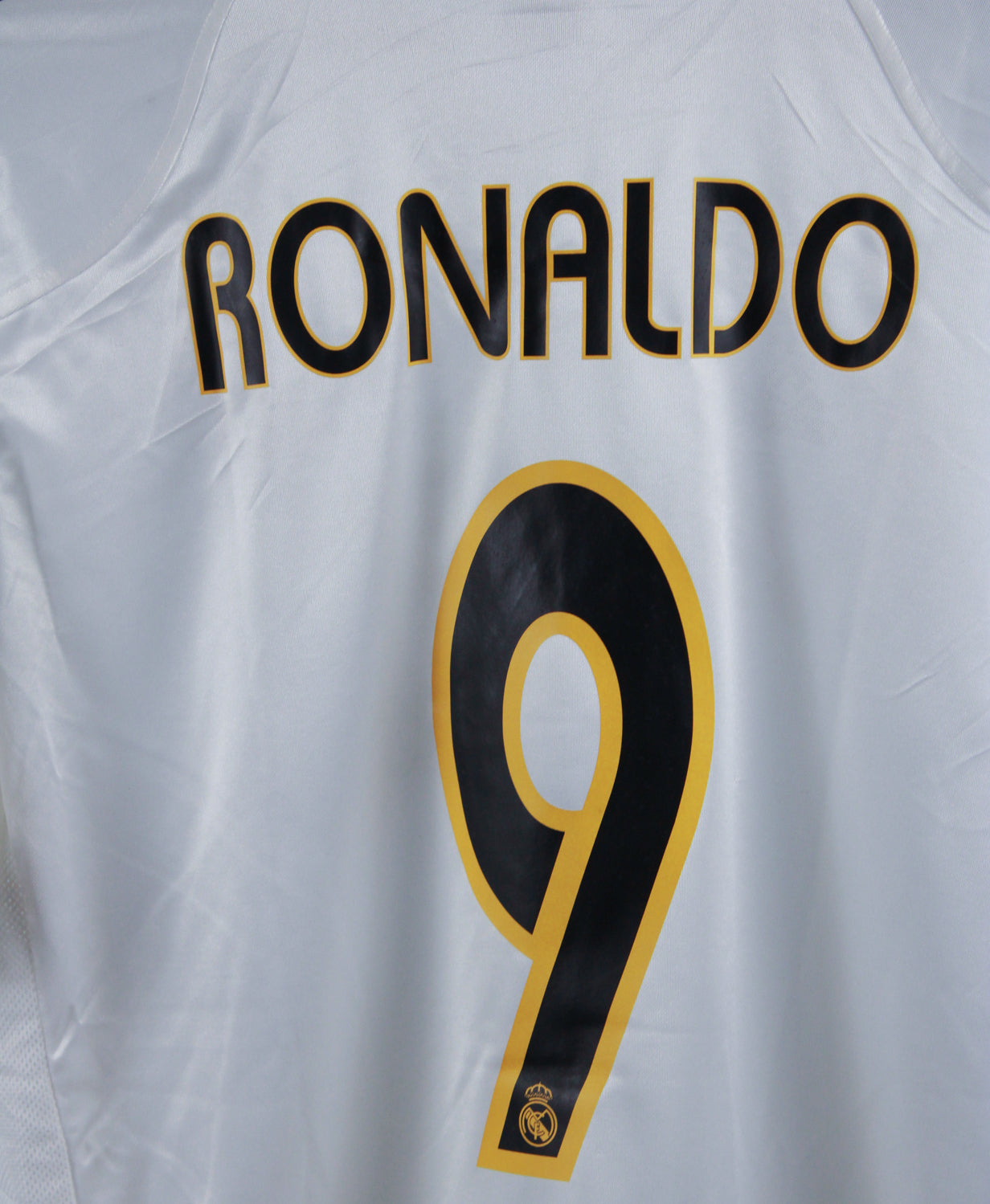 Real Madrid 2004-05 Ronaldo Home Kit   (XL)