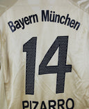 Bayern Munich 2004-05 Pizarro Away Kit (L)