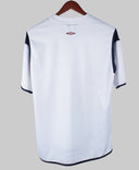 England 2002-03  Trainer Kit (L)