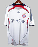 Bayern Munich 2007-08 Pizarro Away Kit (XL)