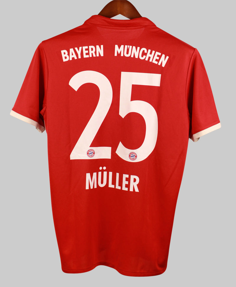 Bayern Munich 2016-17 Muller Home Kit (M)