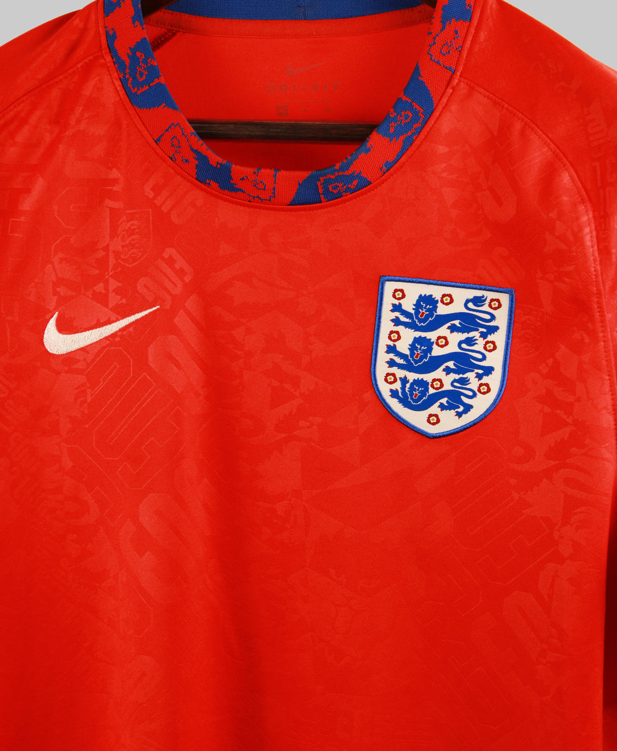 England 2020-21  Pre Match Trainer Kit (XL)