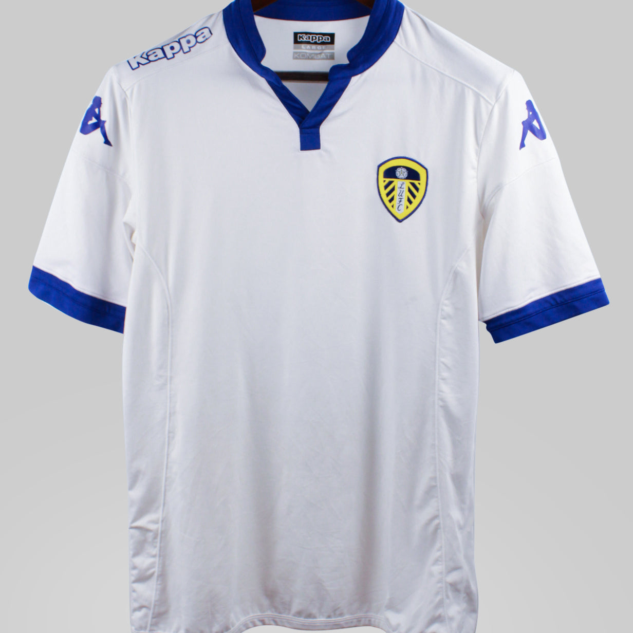Leeds 2015-16 Home Kit (L)