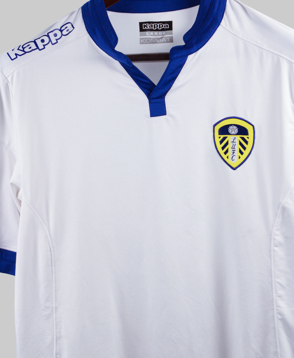 Leeds 2015-16 Home Kit (L)