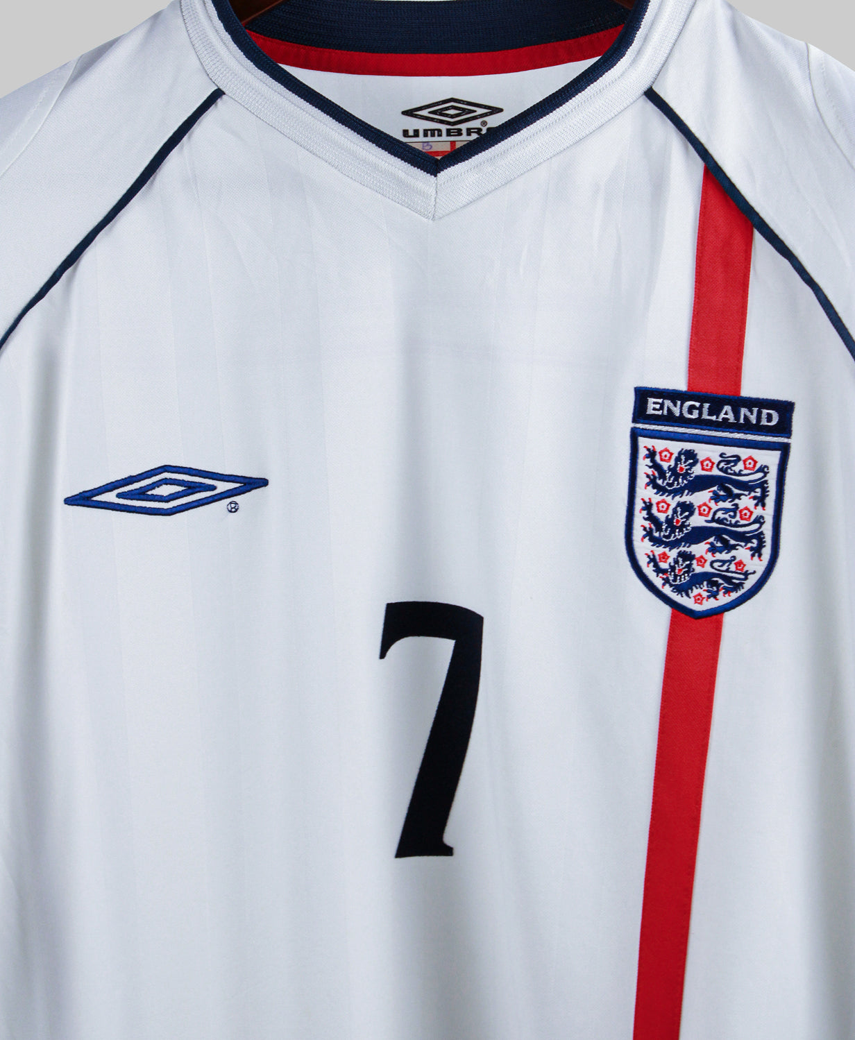England 2001-02 Beckham  Home Kit (XL)