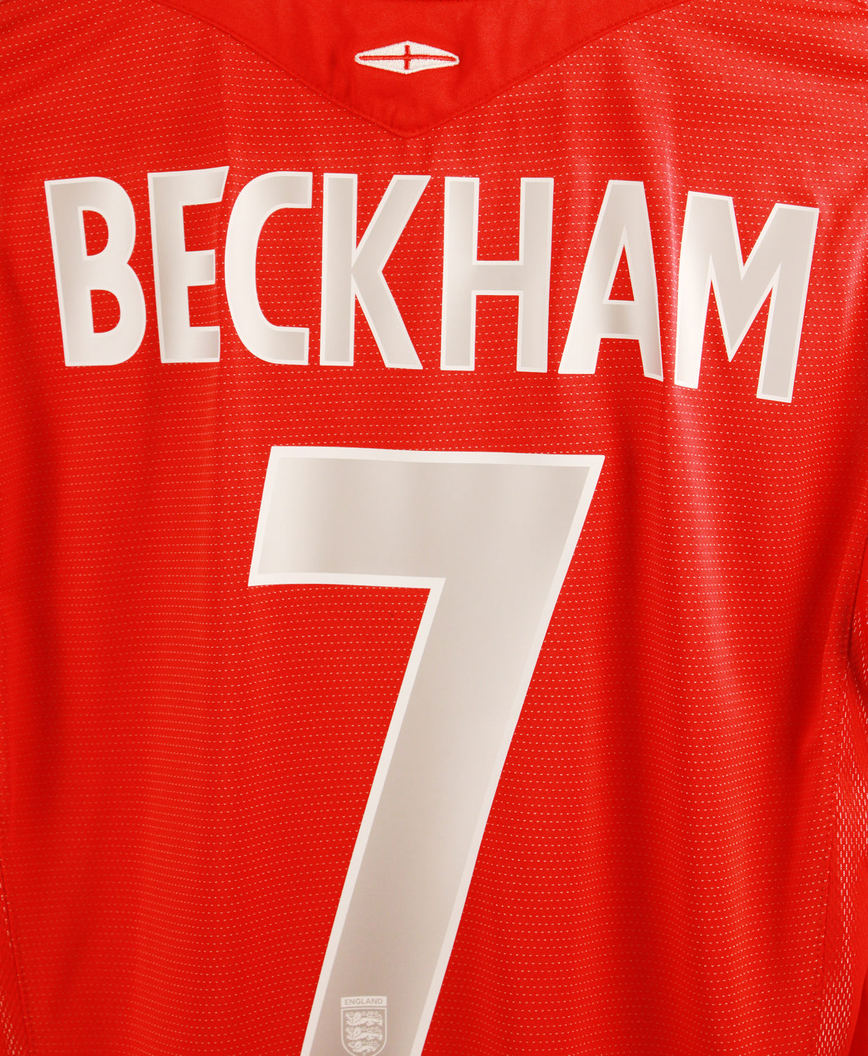 England 2004-05 Beckham  Away Kit (M)
