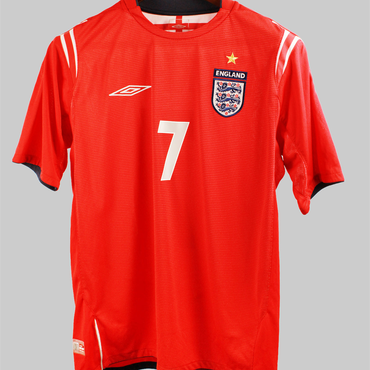 England 2004-05 Beckham  Away Kit (M)