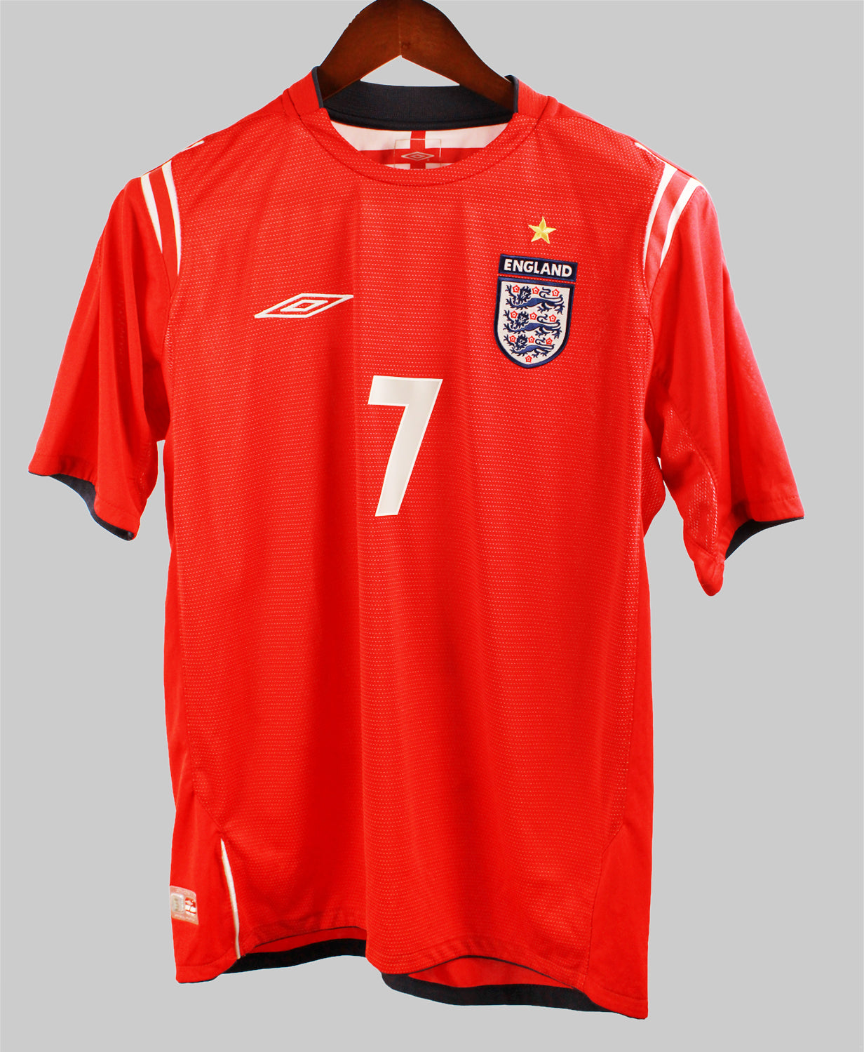 England 2004-05 Beckham  Away Kit (M)