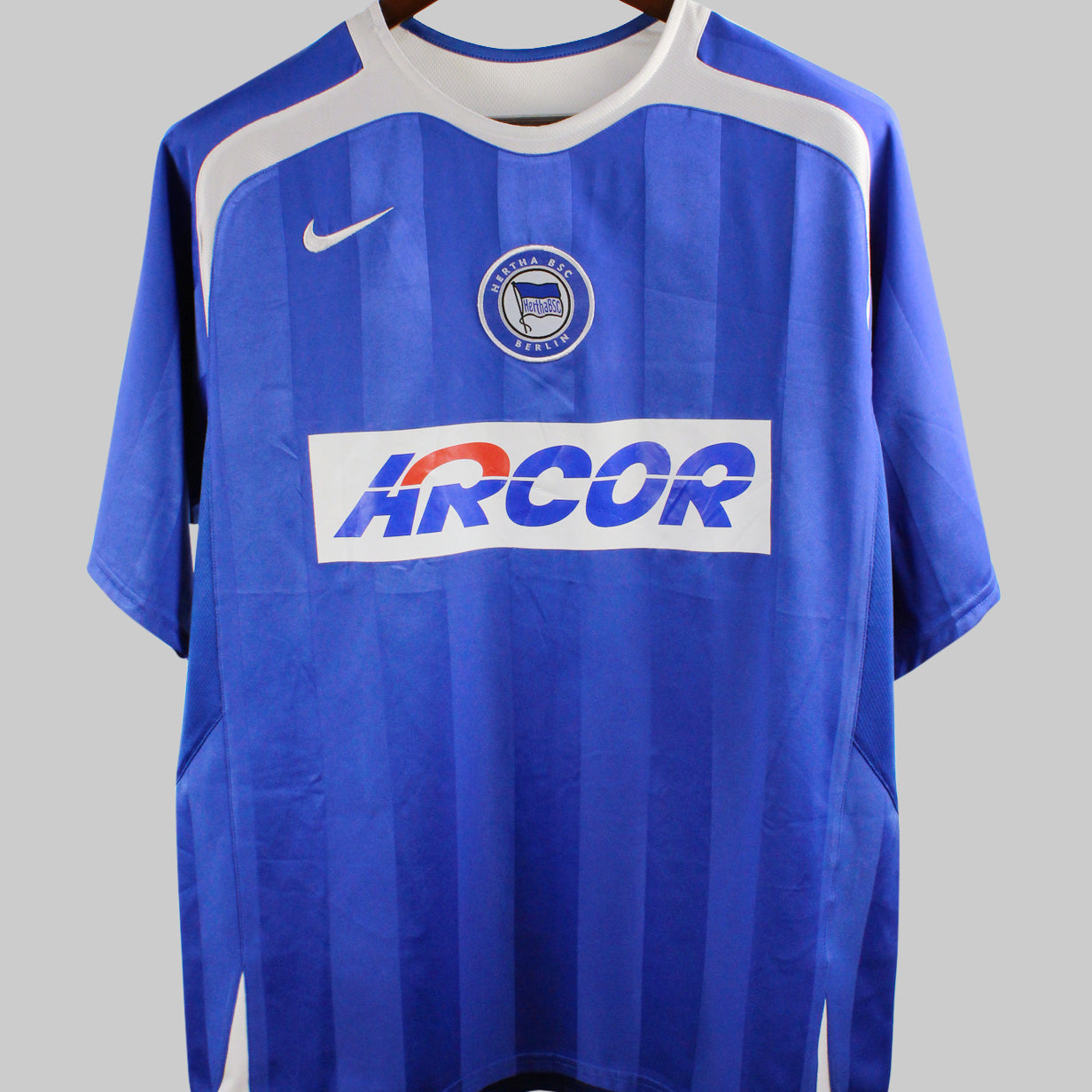 Hertha Berlin 2004-05 Home Kit (L)