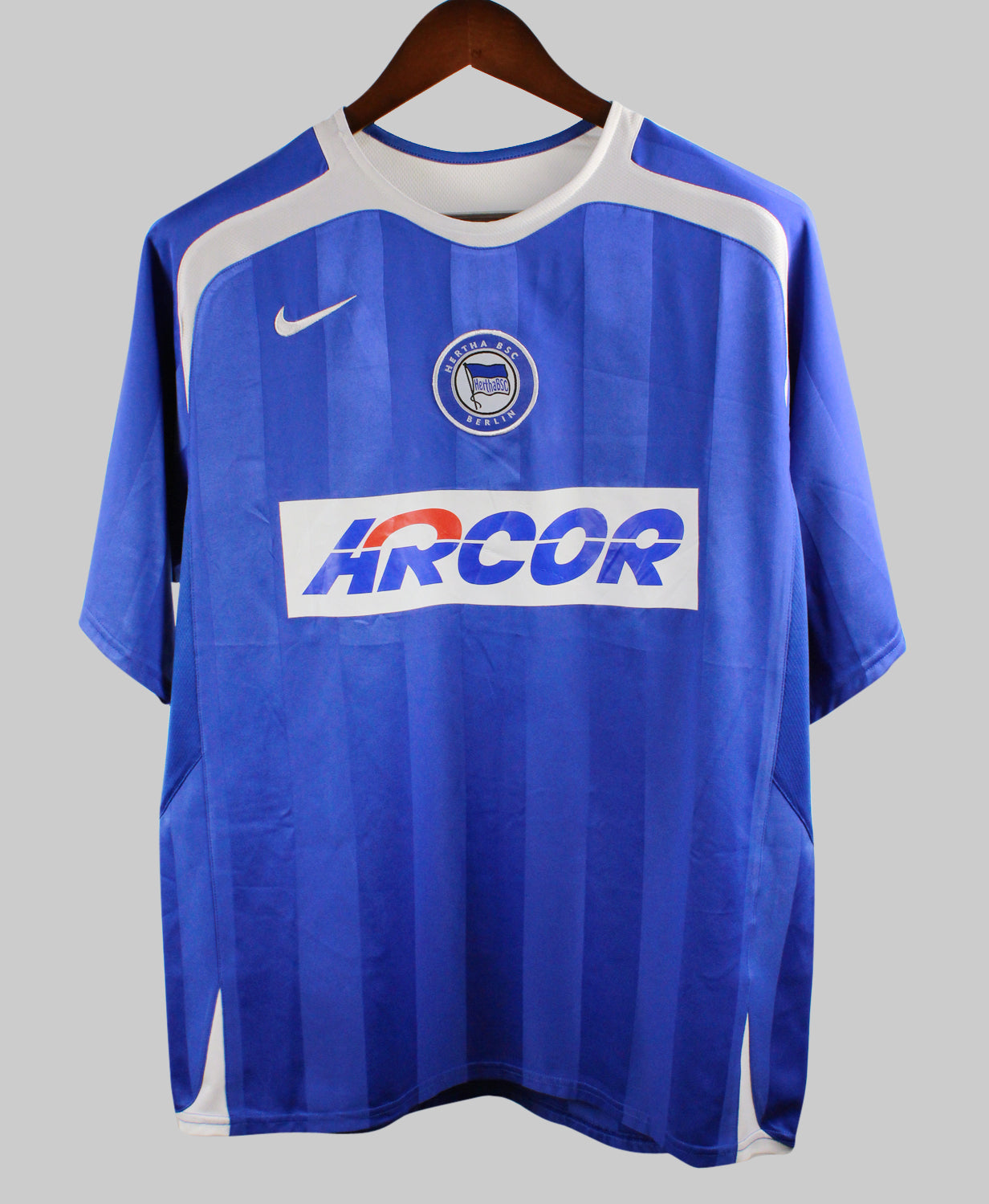 Hertha Berlin 2004-05 Home Kit (L)