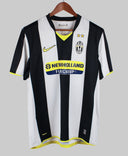 Juventus 2008-09  Home Kit (L)
