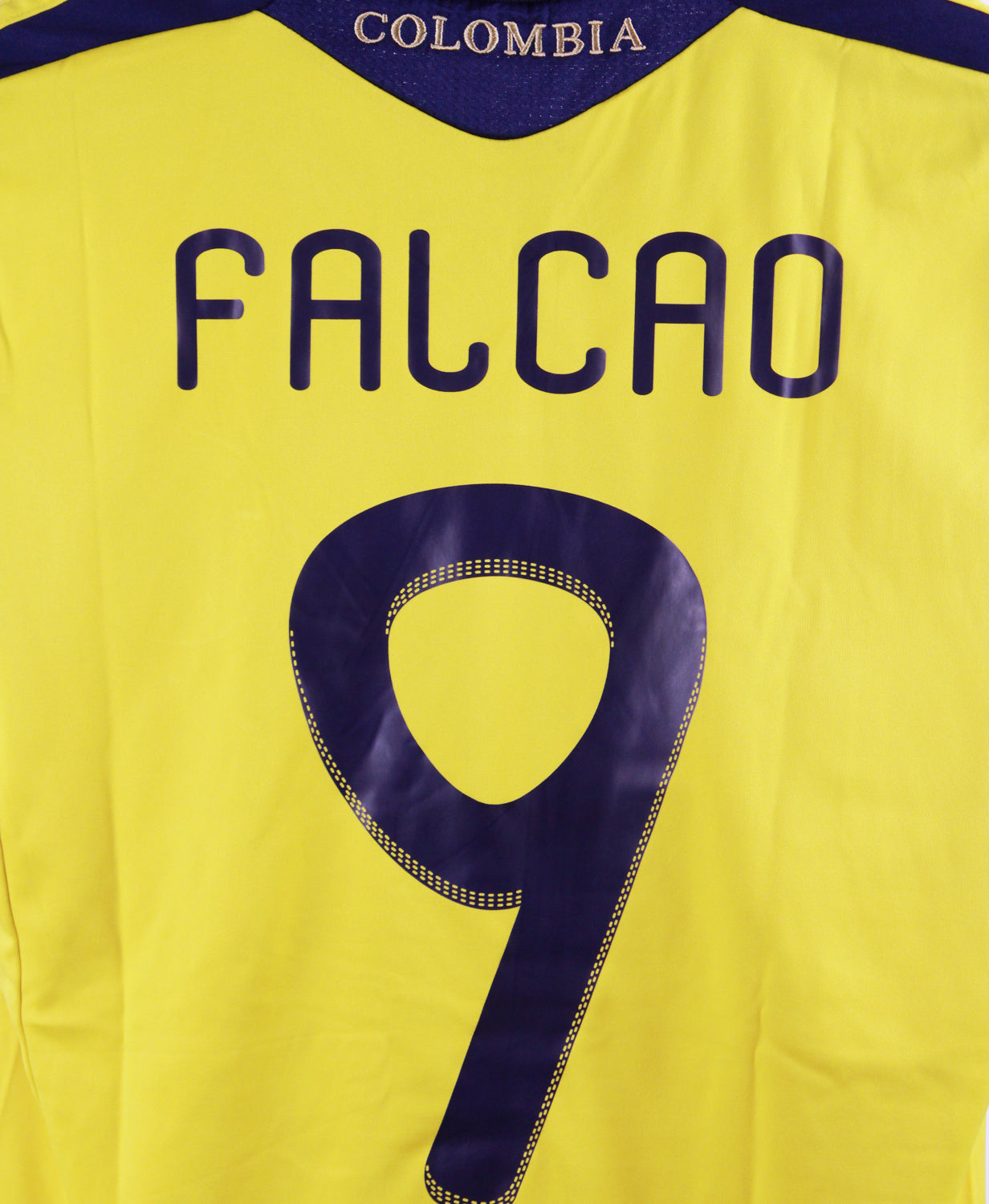 Colombia 2011-12 Falcao Home Kit  (S)