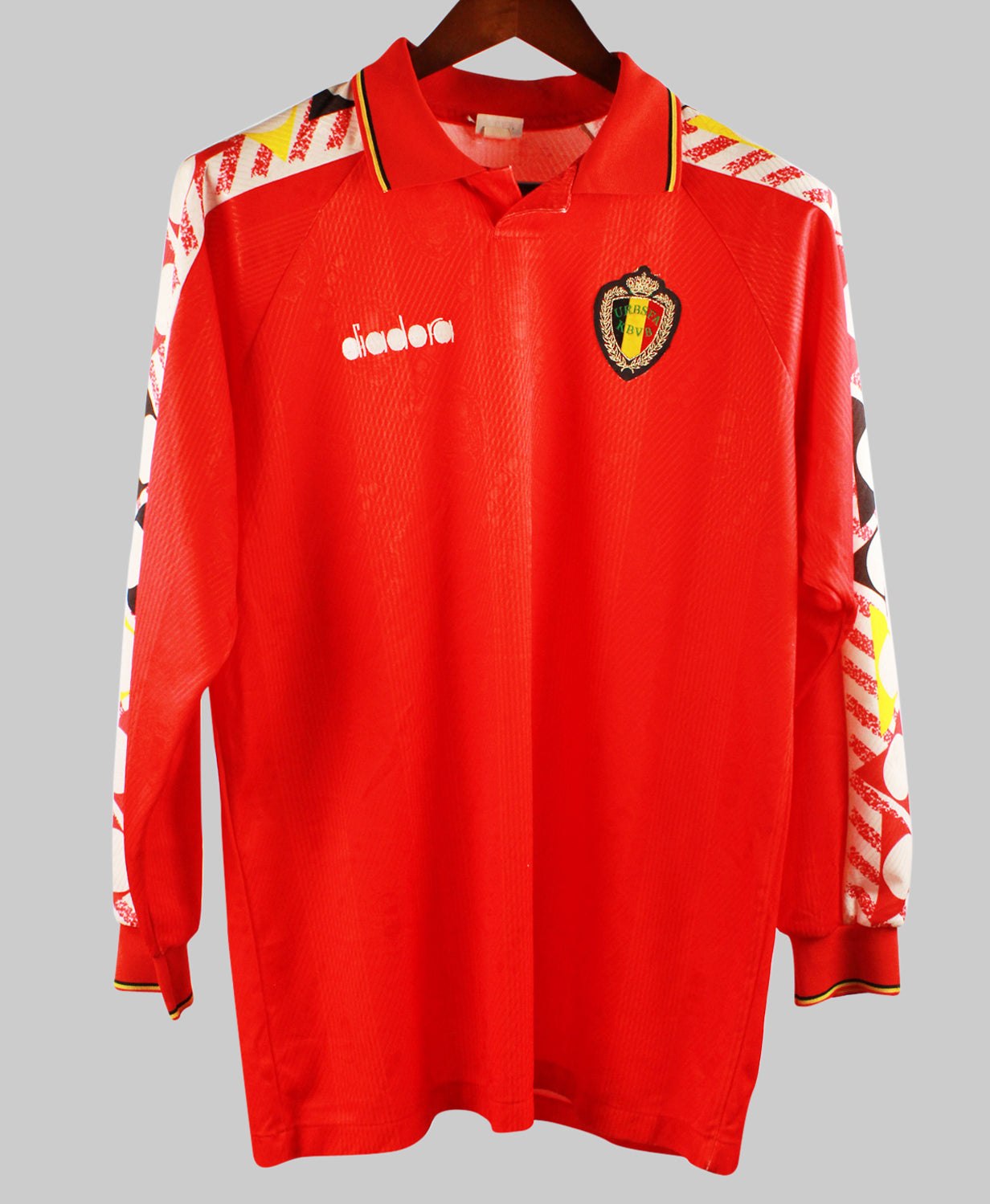 Belgium 1994-95  Long Sleeve Home Kit  (M)