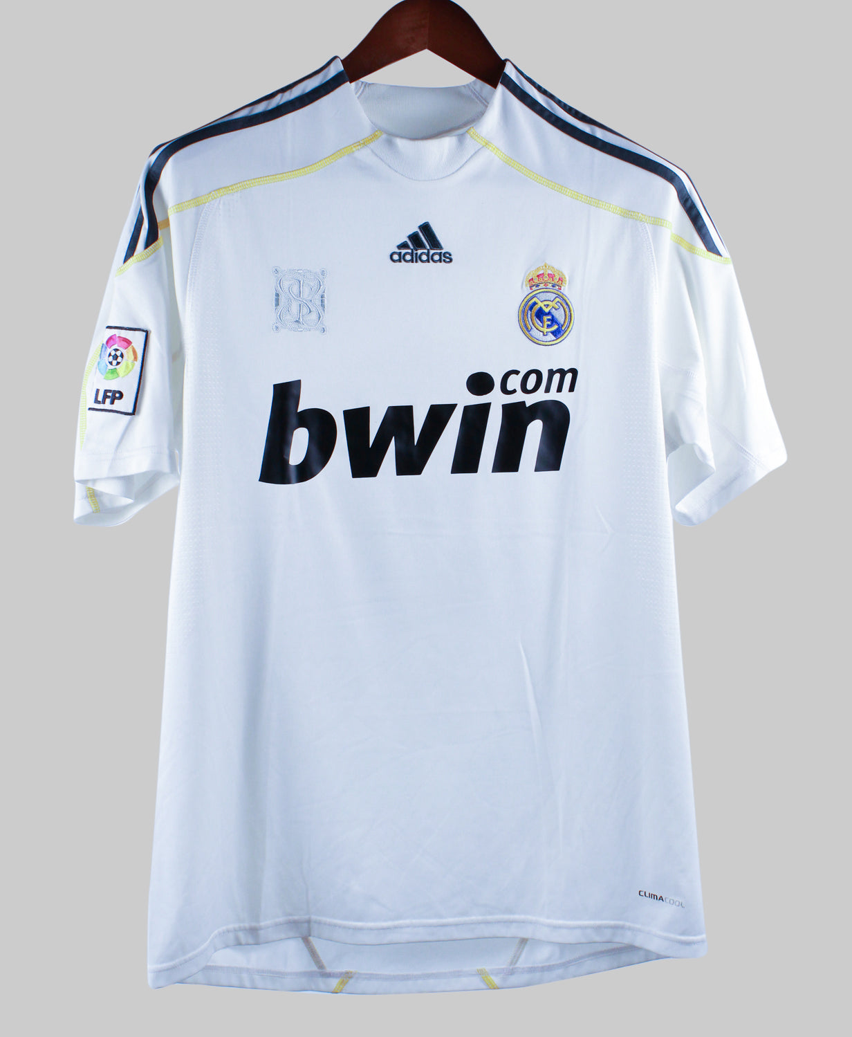 Real Madrid 2009-10 Ronaldo Home Kit  (M)