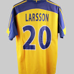 Sweden 2000-01 Larsson Home Kit  (L)