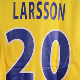 Sweden 2000-01 Larsson Home Kit  (L)