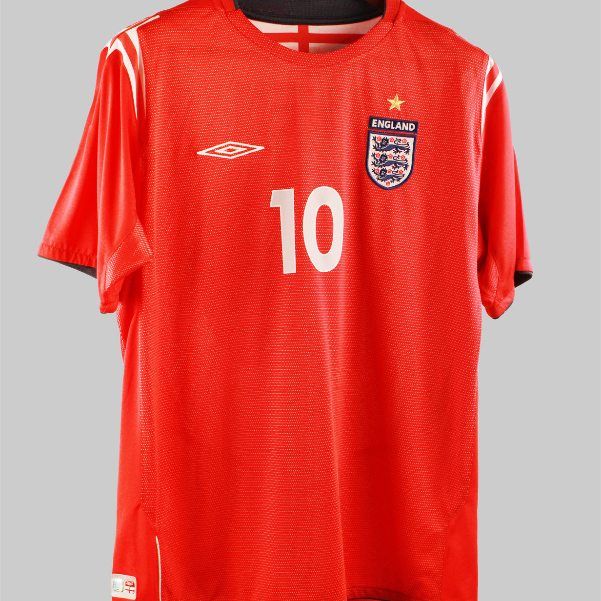 England 2006 Owen Away Kit  (L)