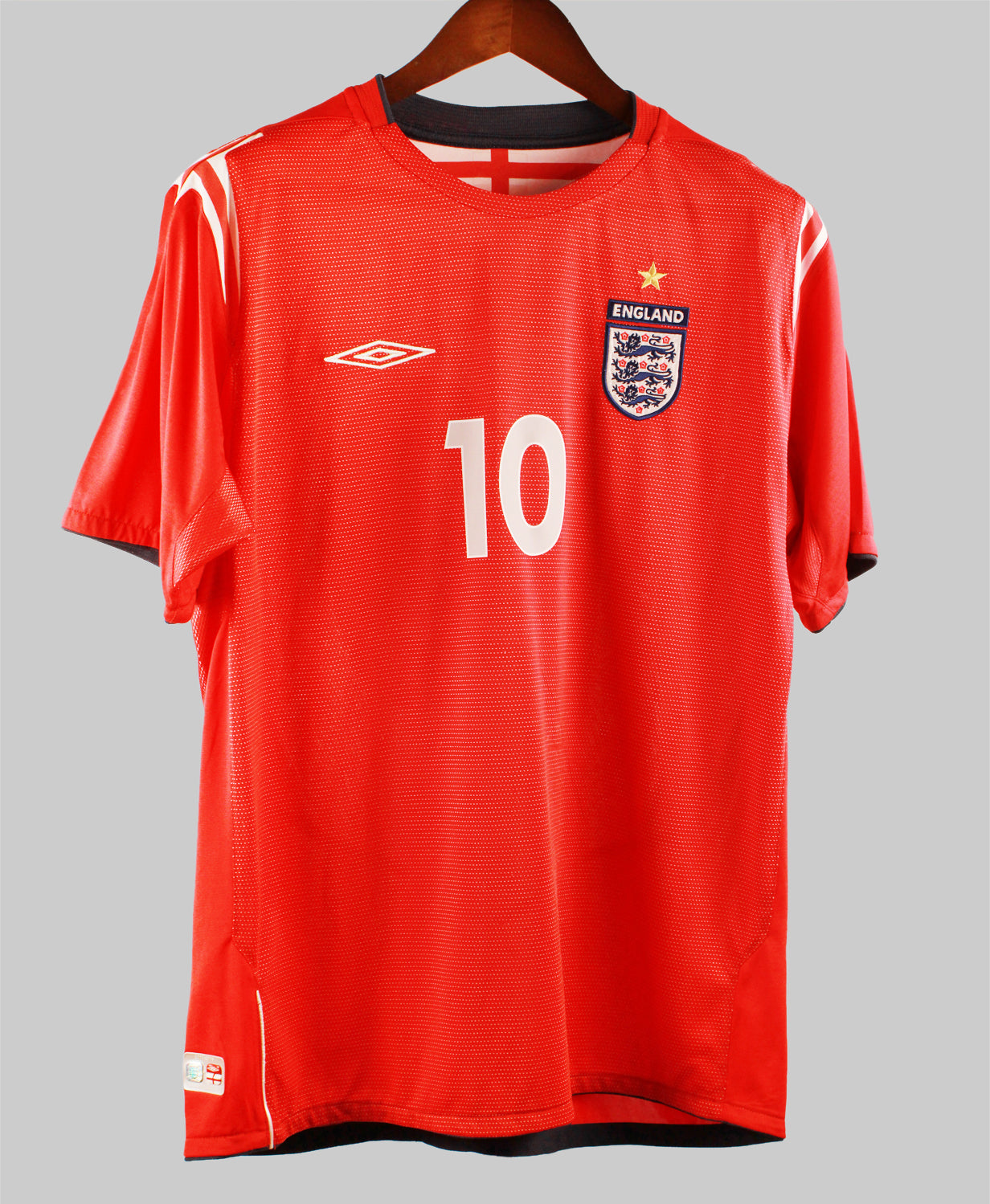 England 2006 Owen Away Kit  (L)