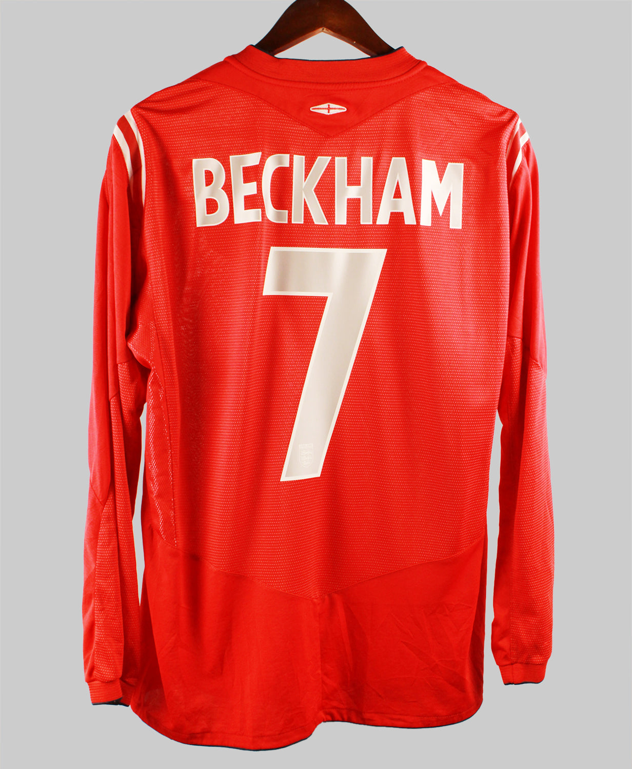 England 2004-05 Beckham Long Sleeve  Away Kit (XL)