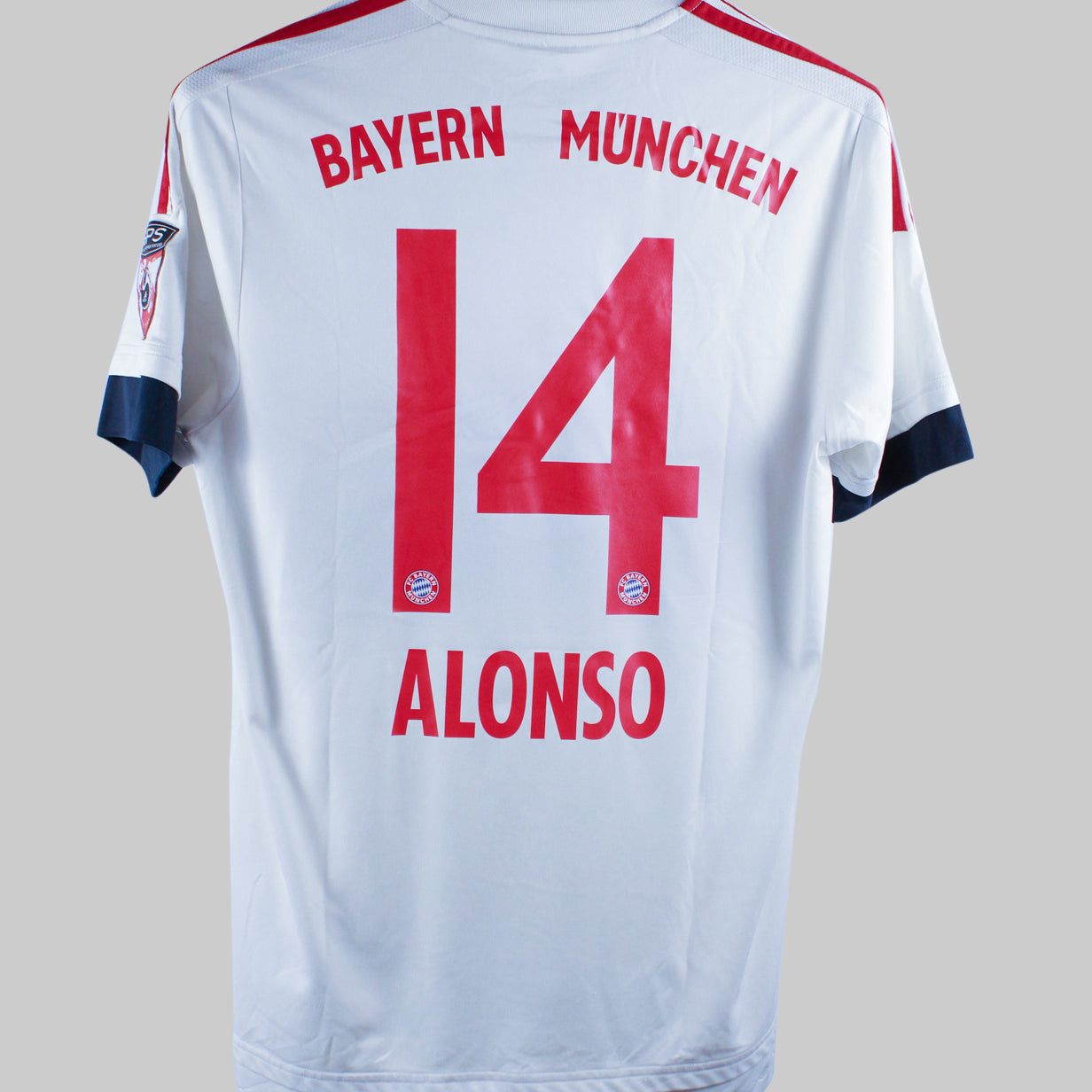 Bayern Munich 2015-16 Alonso Away Kit  (M)