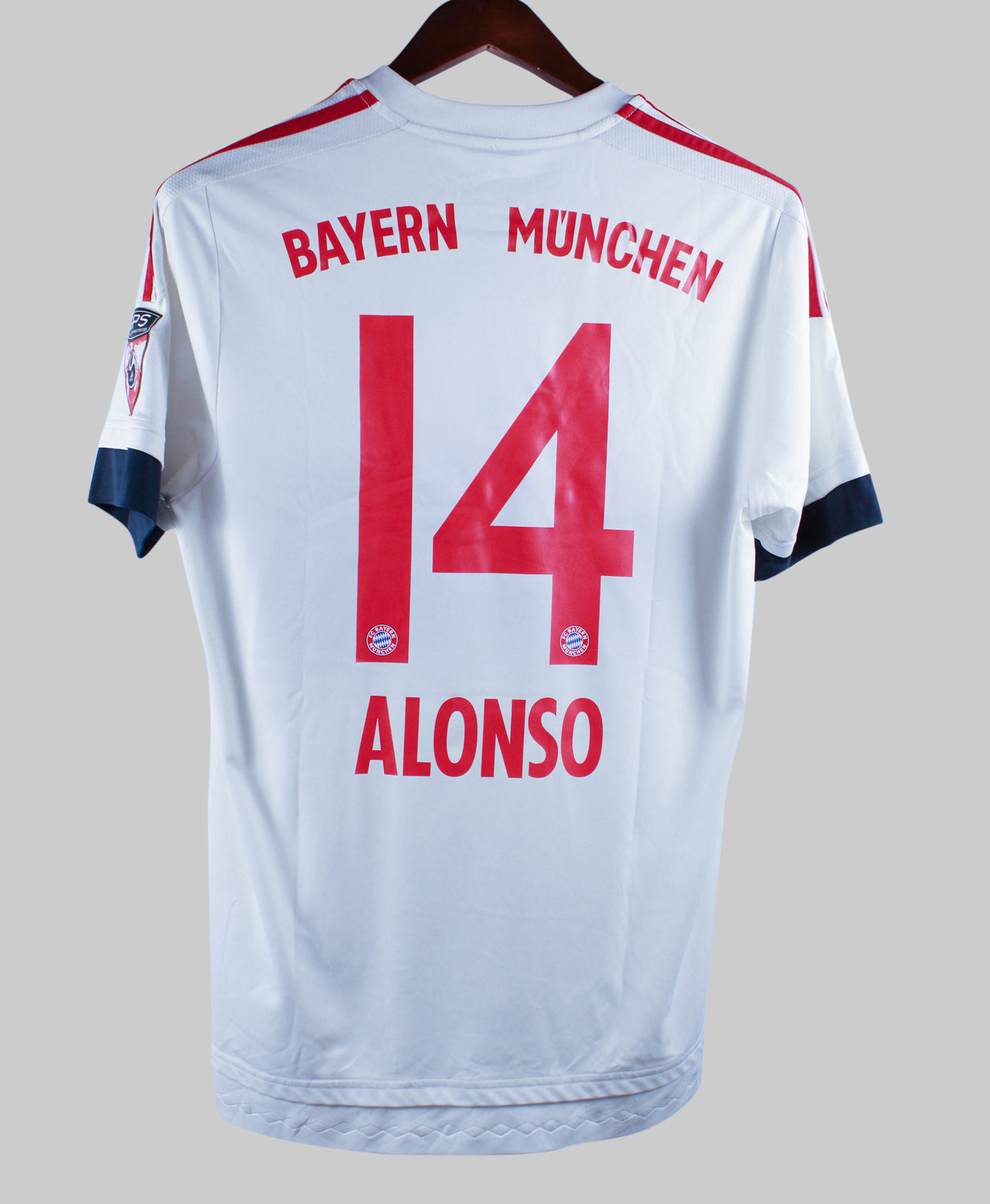 Bayern Munich 2015-16 Alonso Away Kit  (M)