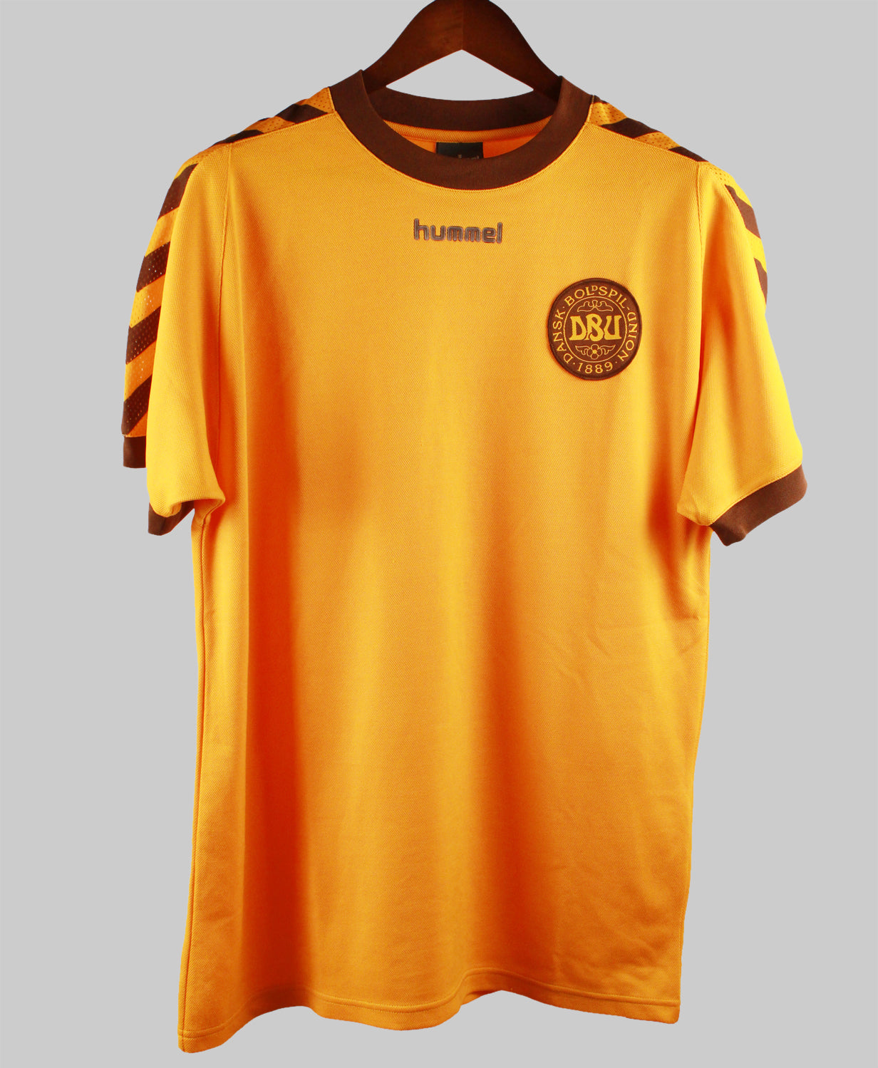 Denmark 2000-01  Training Kit  (M)