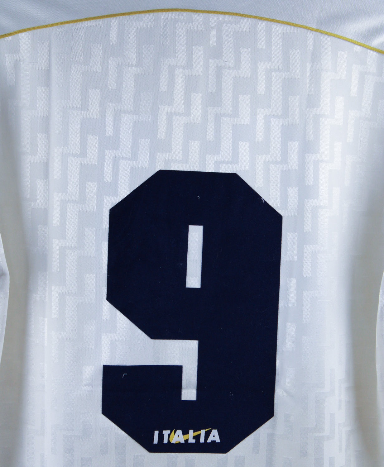 Italy 1995-96  Away Kit  (M)