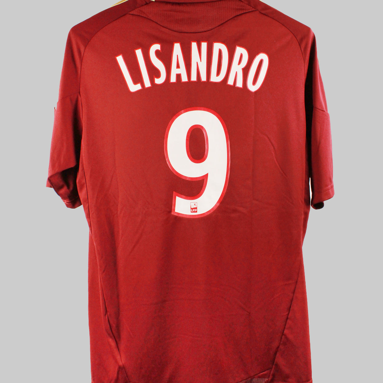 Lyon 2010-11 Lisandro Away Kit  (M)