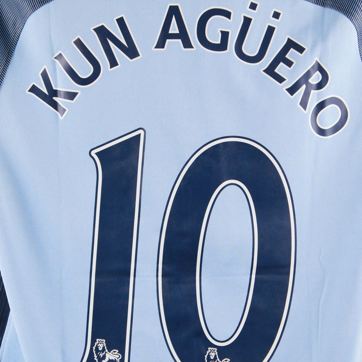 Manchester City 2016-17 Kun Aguero Home Kit  (S)