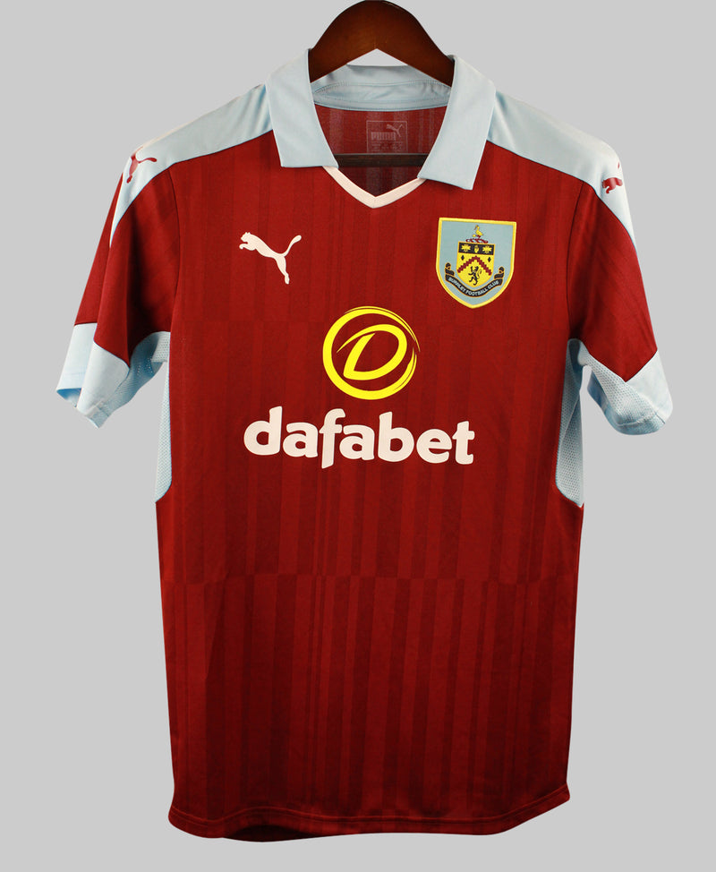 Burnley 2016-17 home vintage football shirt, size S.