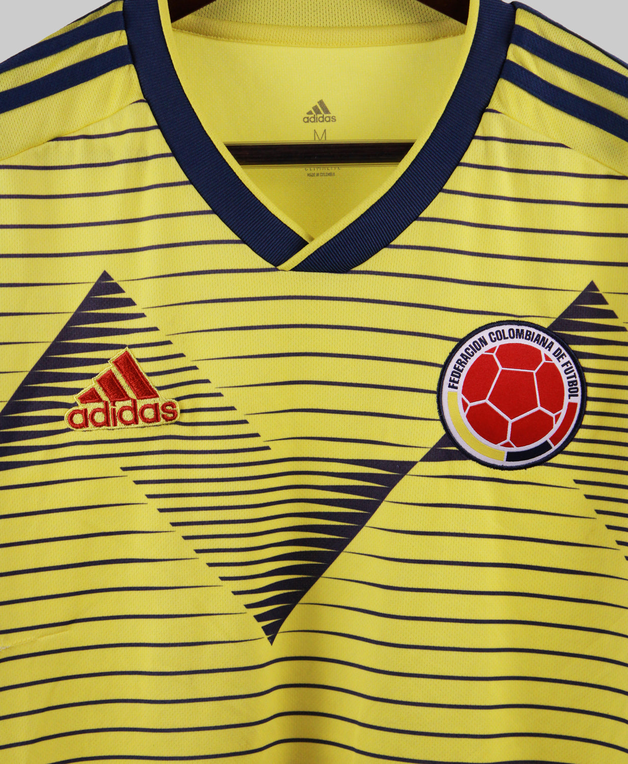 Colombia 2019-20 Home Kit (L)