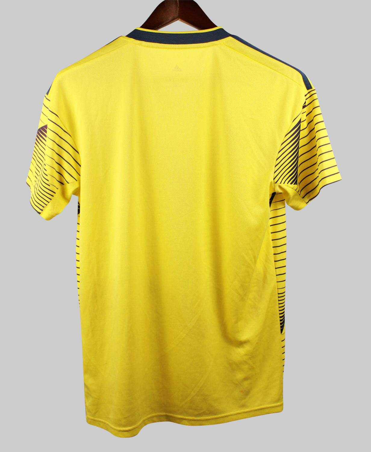 Colombia 2019-20 Home Kit (L)