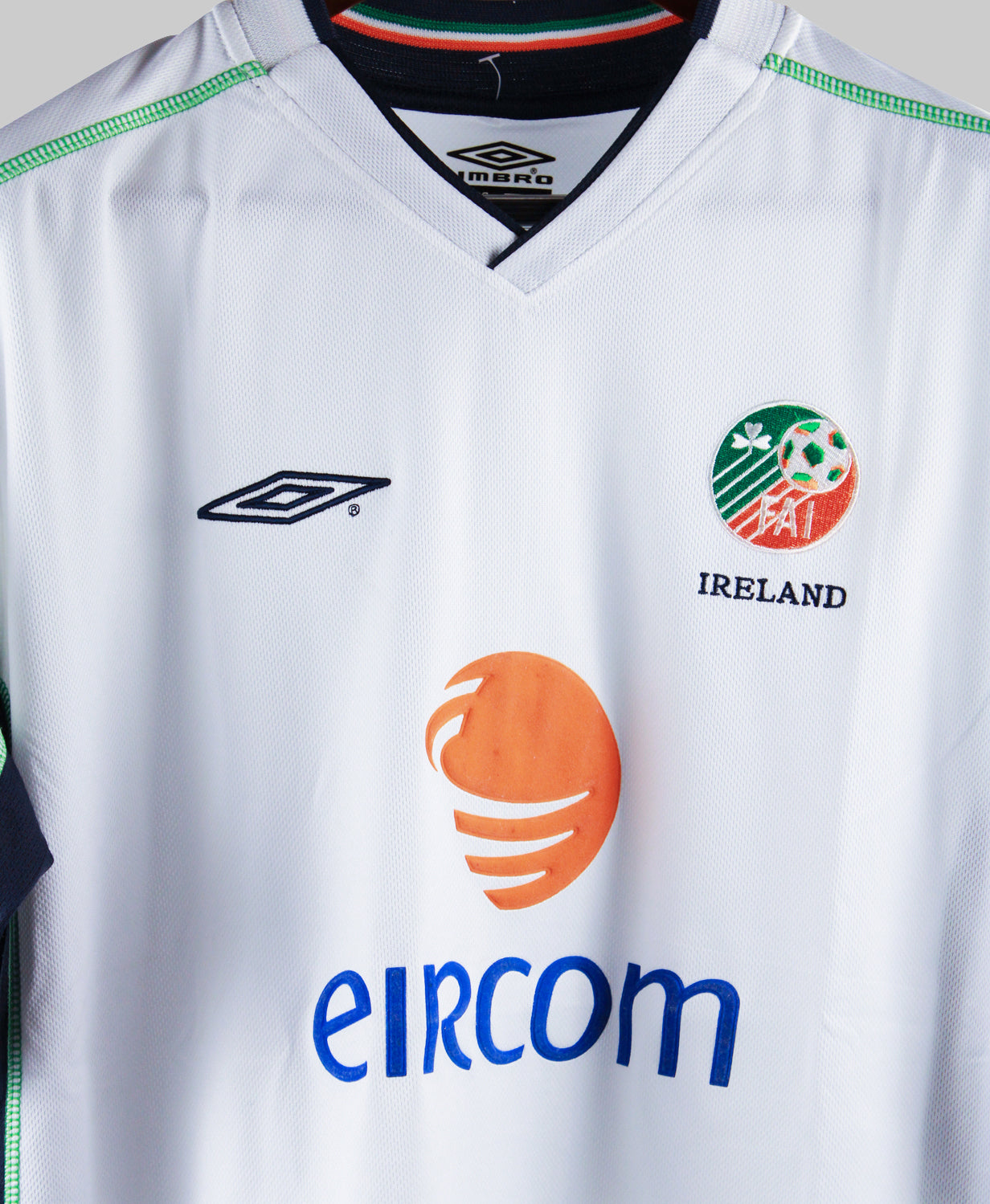 Ireland 2002-03 Keane Away Kit  (L)