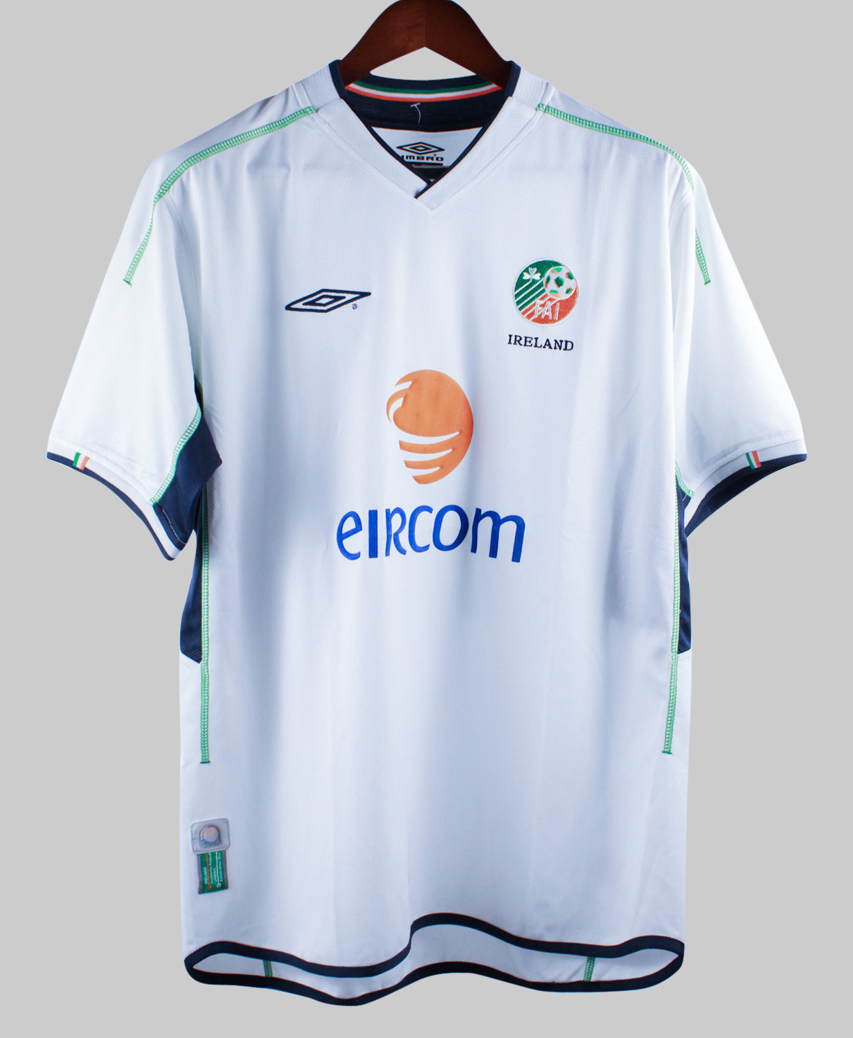 Ireland 2002-03 Keane Away Kit  (L)