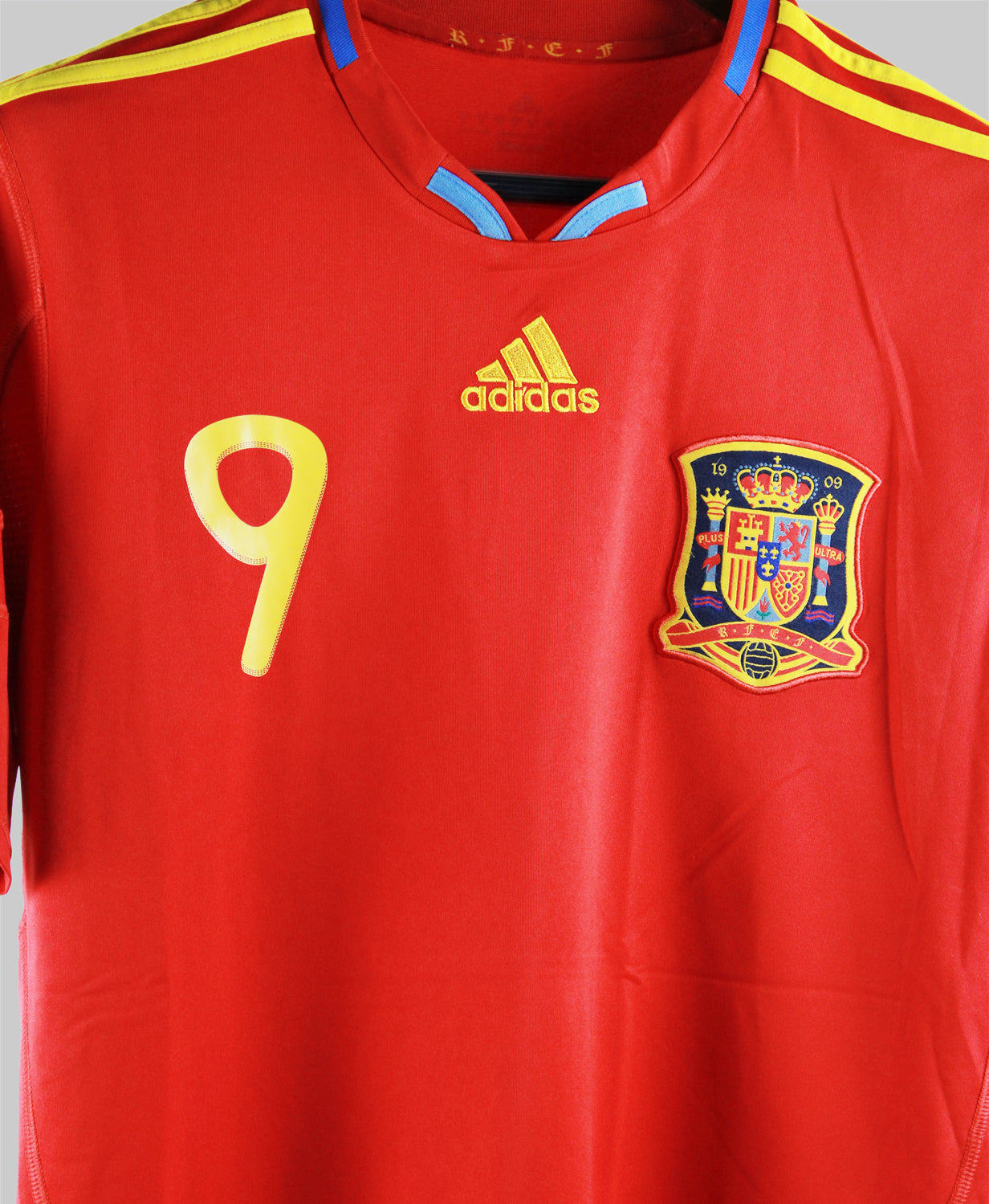 Spain 2010-11 Torres Home Kit  (M)