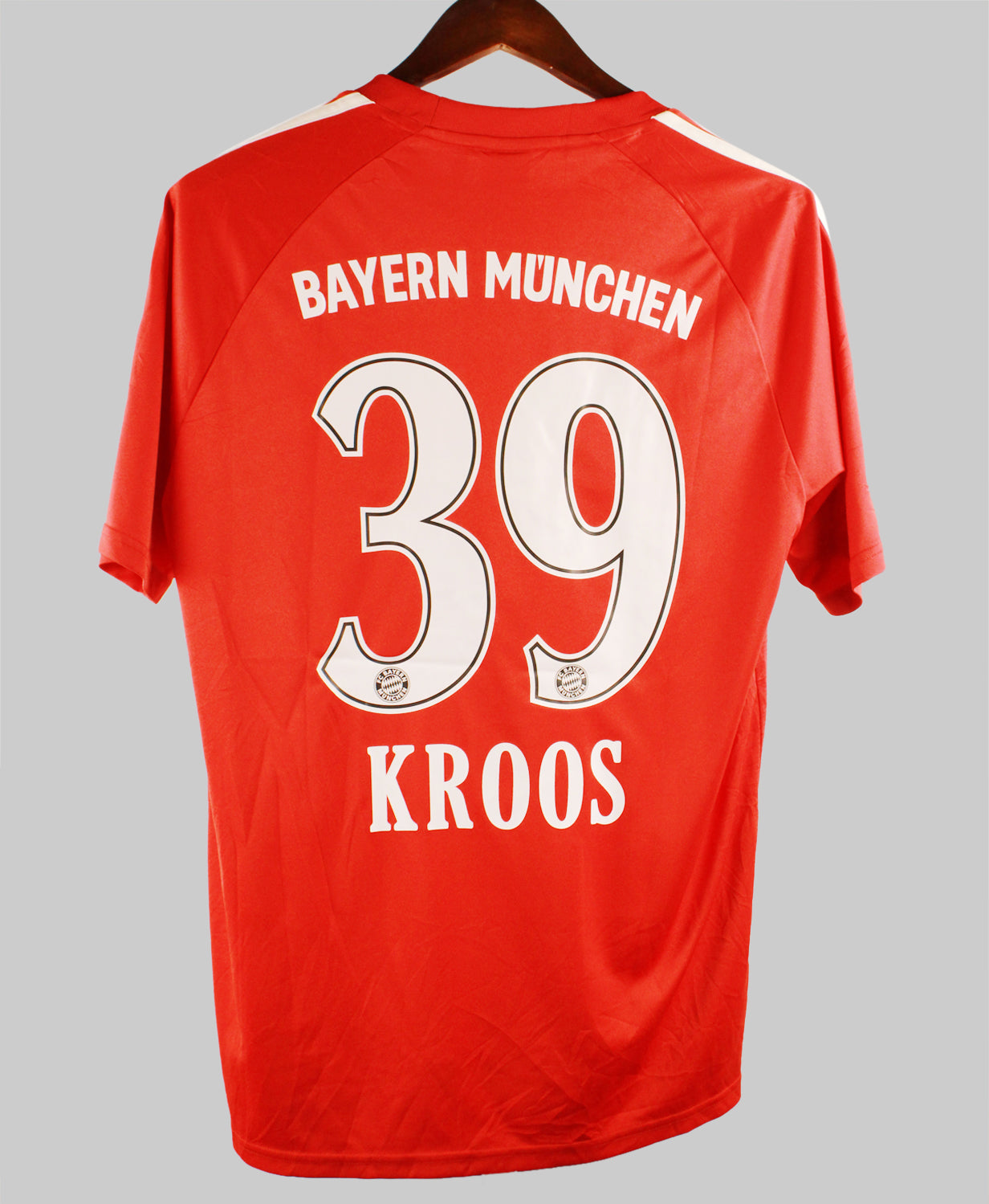 Bayern Munich 2010-11 Kroos Home Kit  (M)
