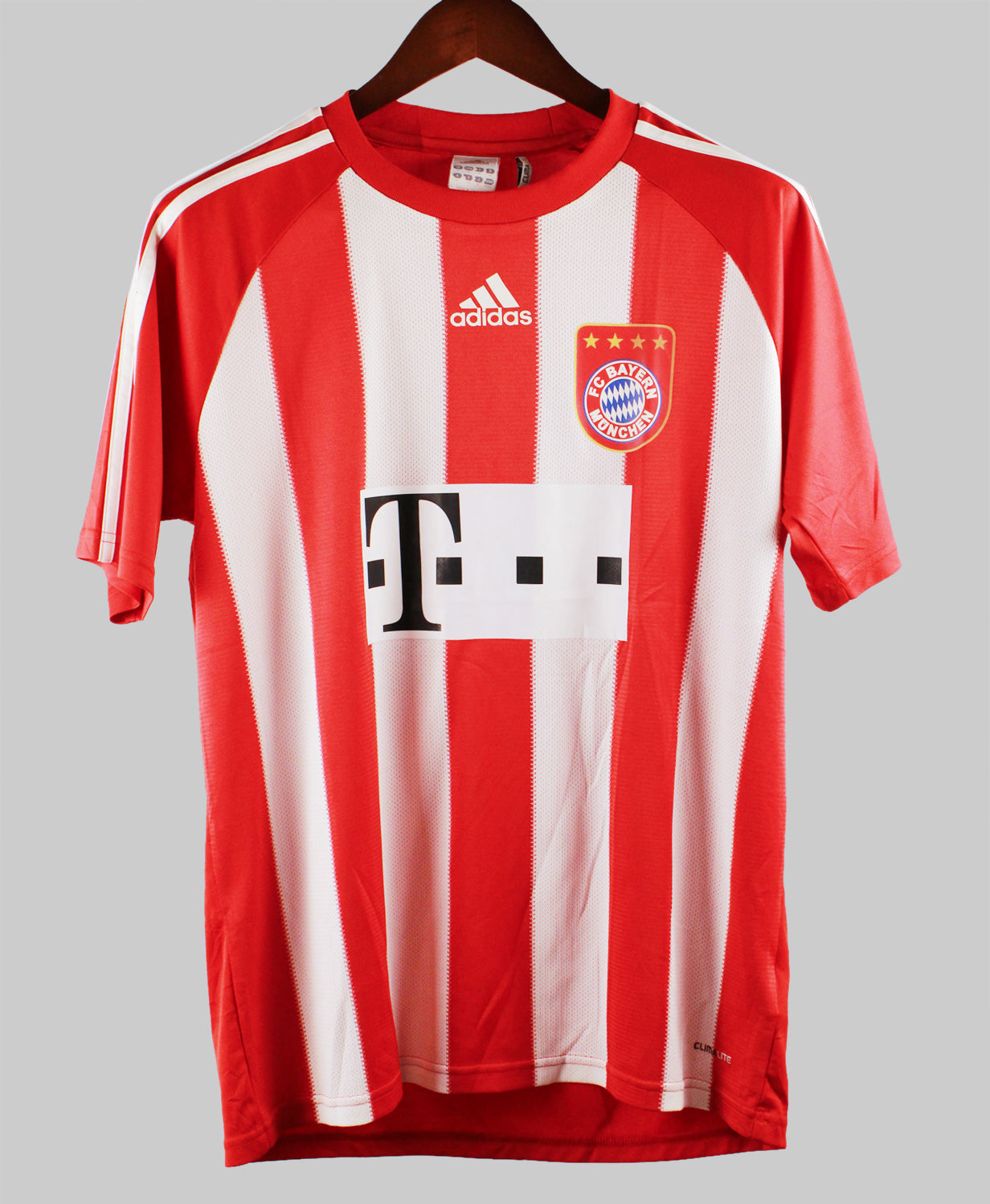 Bayern Munich 2010-11 Kroos Home Kit  (M)