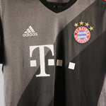 Bayern Munich 2016-17 Robben Away Kit  (M)