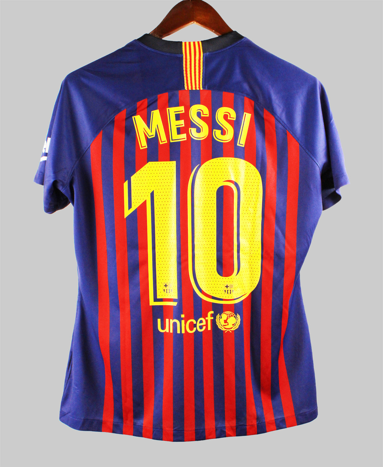 Barcelona 2018-19 Messi Home Kit  (XL)