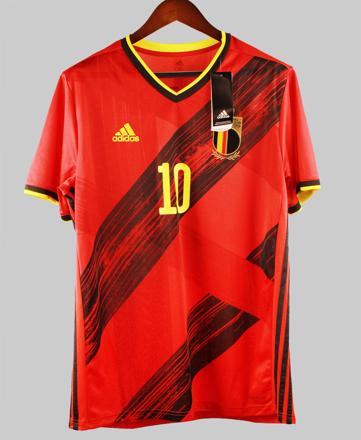 Belgium 2020-21 Hazard Home Kit (L)
