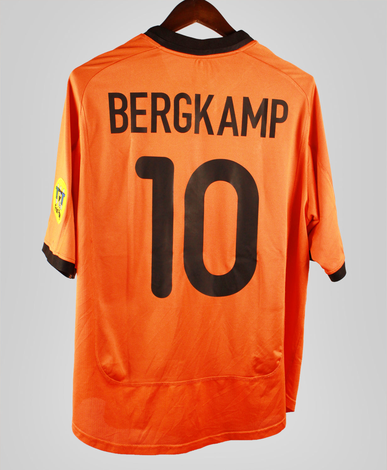 Netherlands 2002-03 Bergkamp Home Kit (XL)