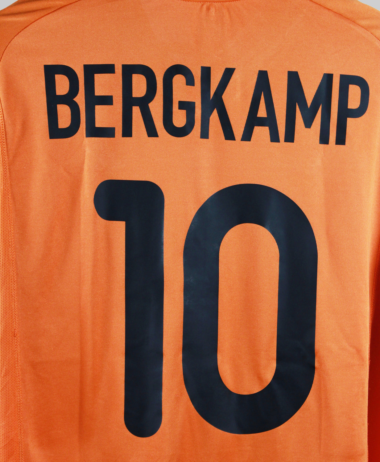 Netherlands 2002-03 Bergkamp Home Kit (XL)
