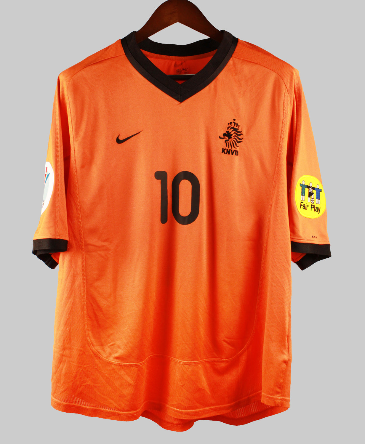 Netherlands 2002-03 Bergkamp Home Kit (XL)