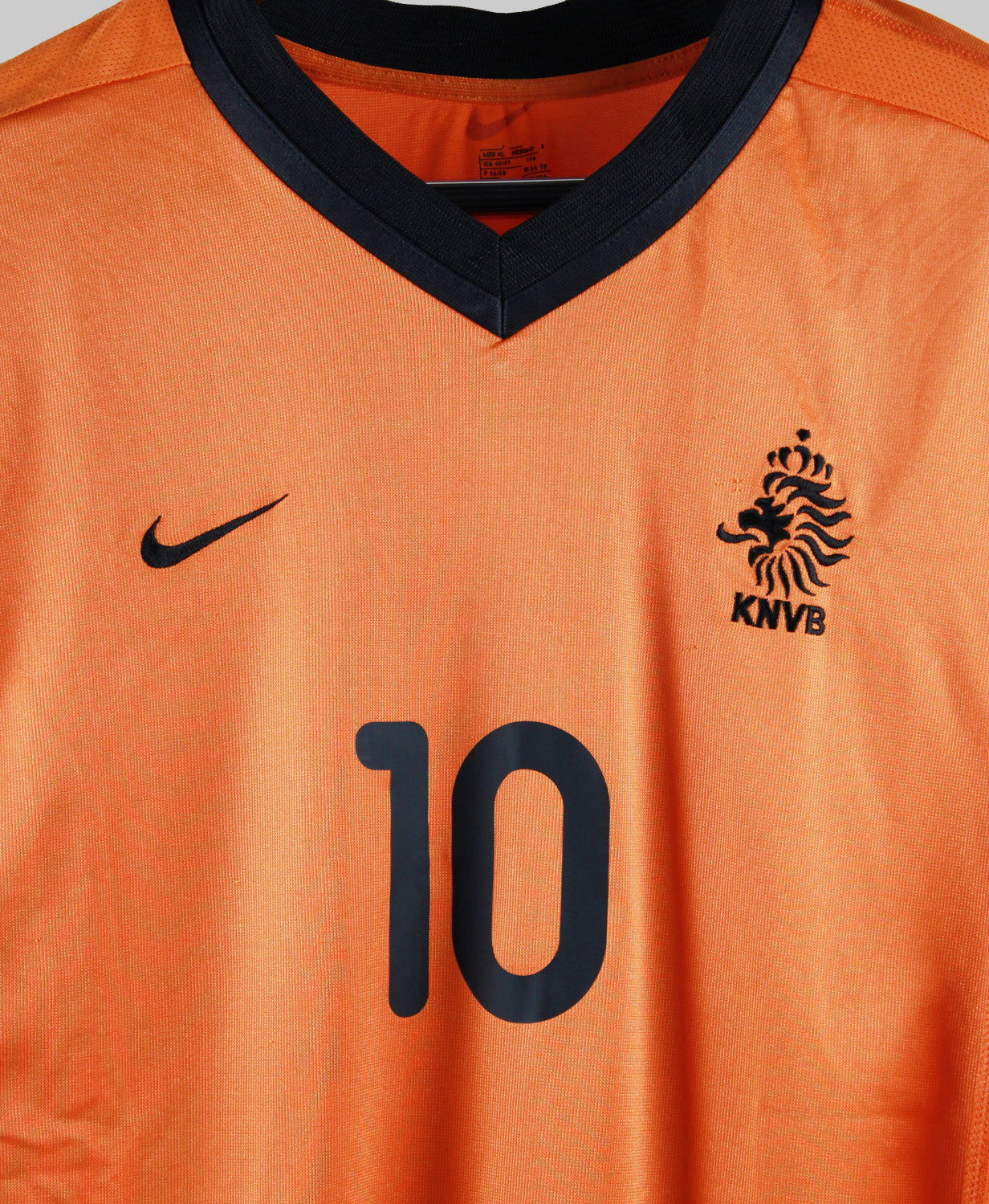Netherlands 2002-03 Bergkamp Home Kit (XL)