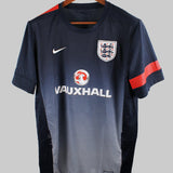 England 2016-17  Trainer Kit (M)