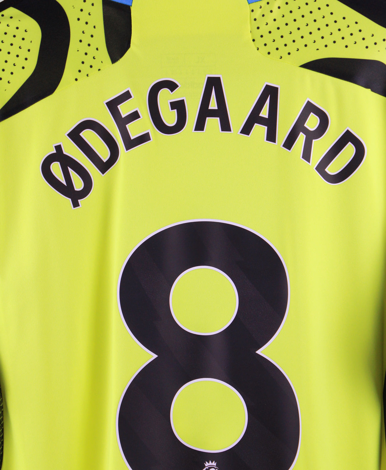 Arsenal 2023-24 Odegaard Away Kit (XL)